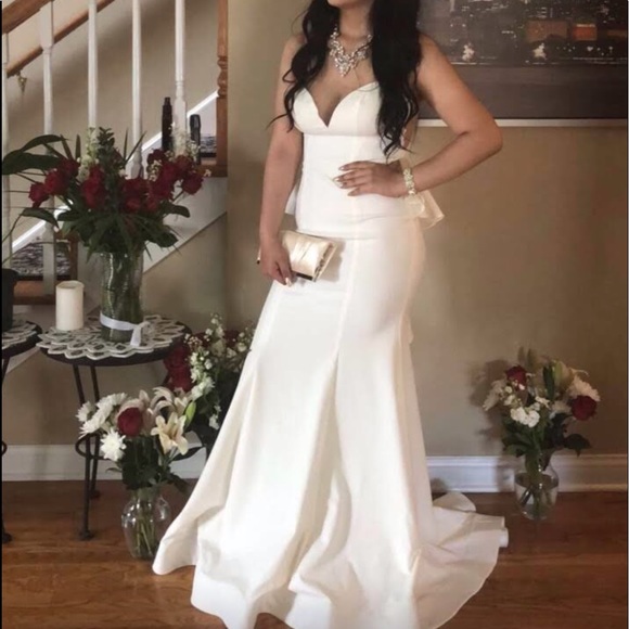 Prom Dress by Janique - Illusion Strapless - Picture 3 of 7